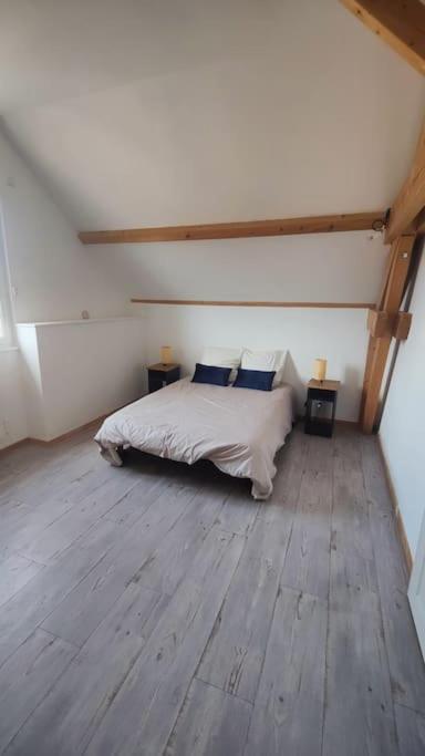 Apartment Avec Grand Balcon Dans Le Brionnais *